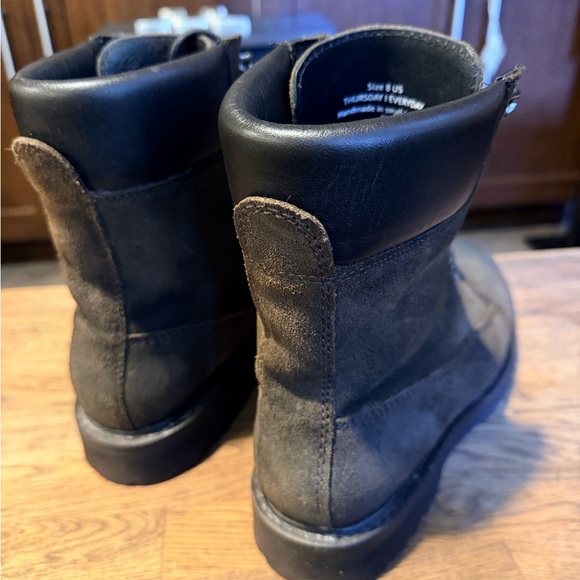 Thursday Explorers Size 8 - Picture 3 of 10